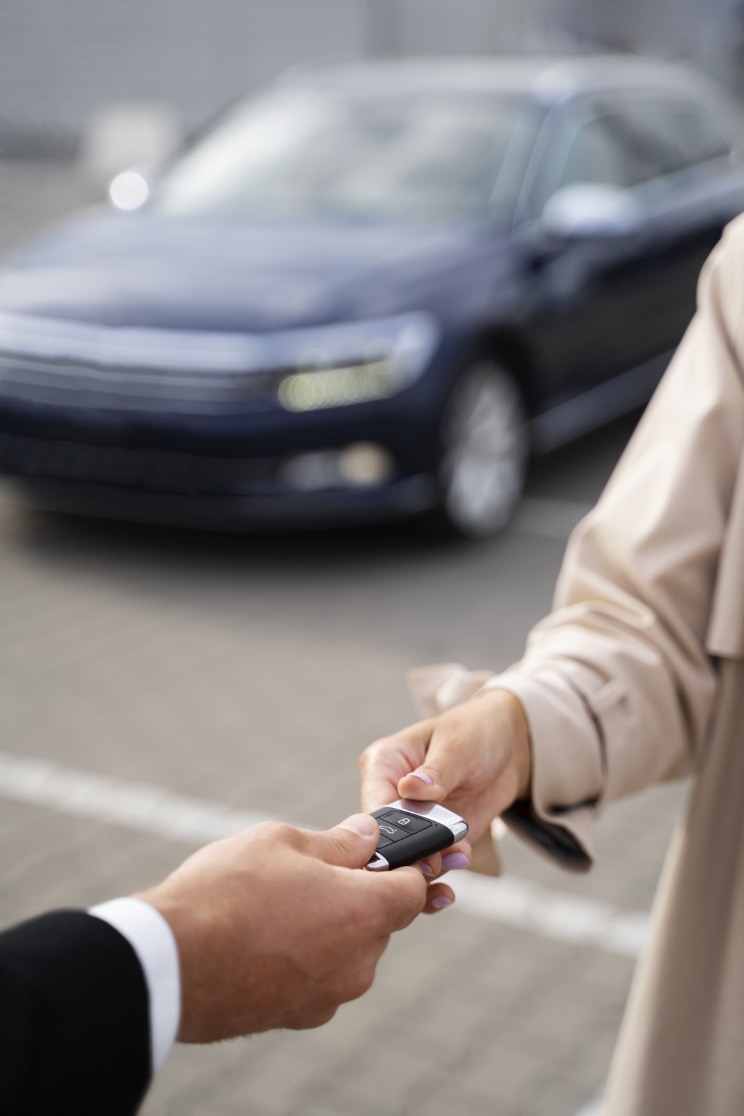 financial-independent-woman-buying-new-car (Large)